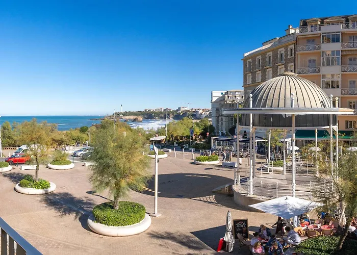 Hotel Restaurant de l'Océan - Coeur de ville, proche Grande Plage et Port Vieux Biarritz