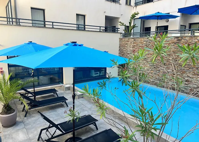 Lagrange Vacances Les Patios Eugénie Biarritz